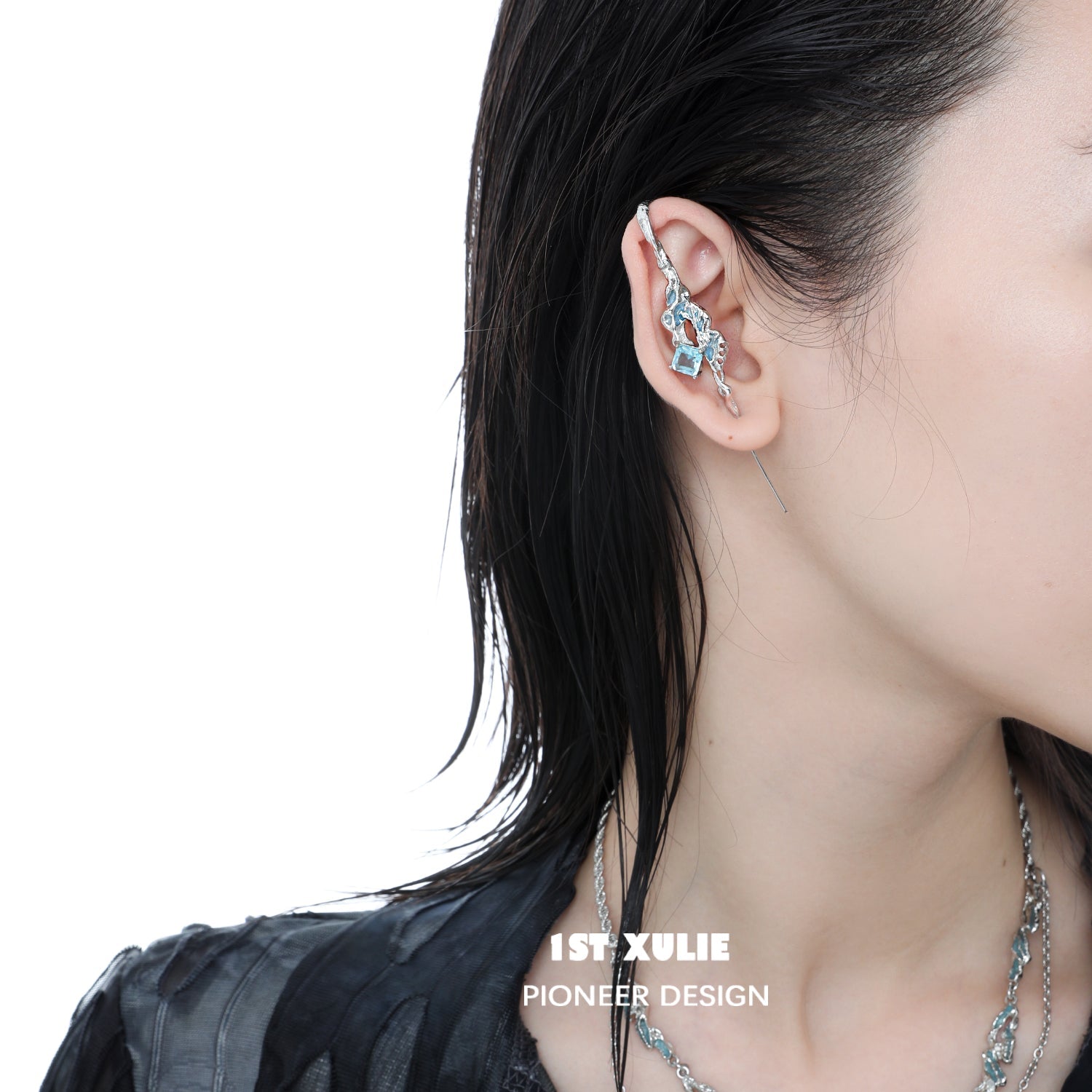 THE SEA zircon Platinum-plated Needle Piercing Earring